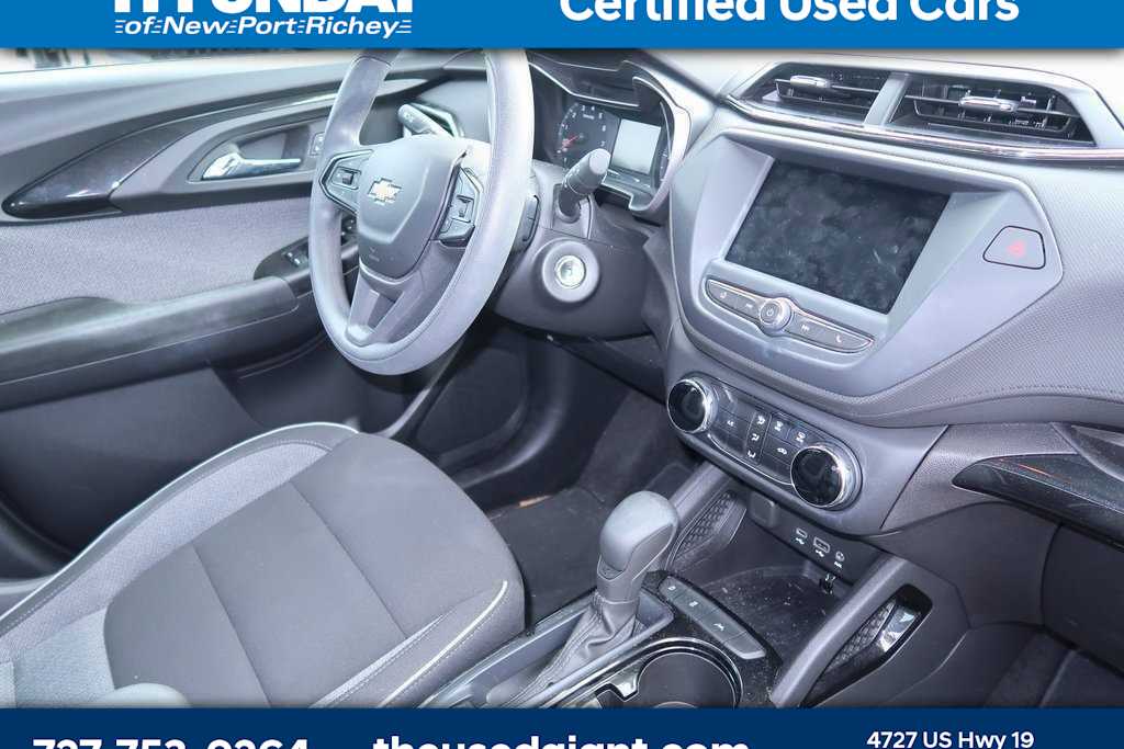 Thumbnail: 2023 Chevrolet TrailBlazer - 6