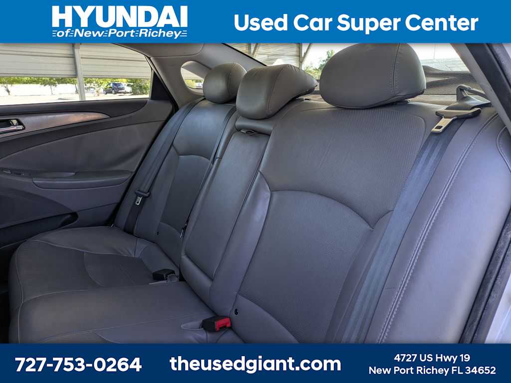 Thumbnail: 2013 Hyundai Sonata - 16