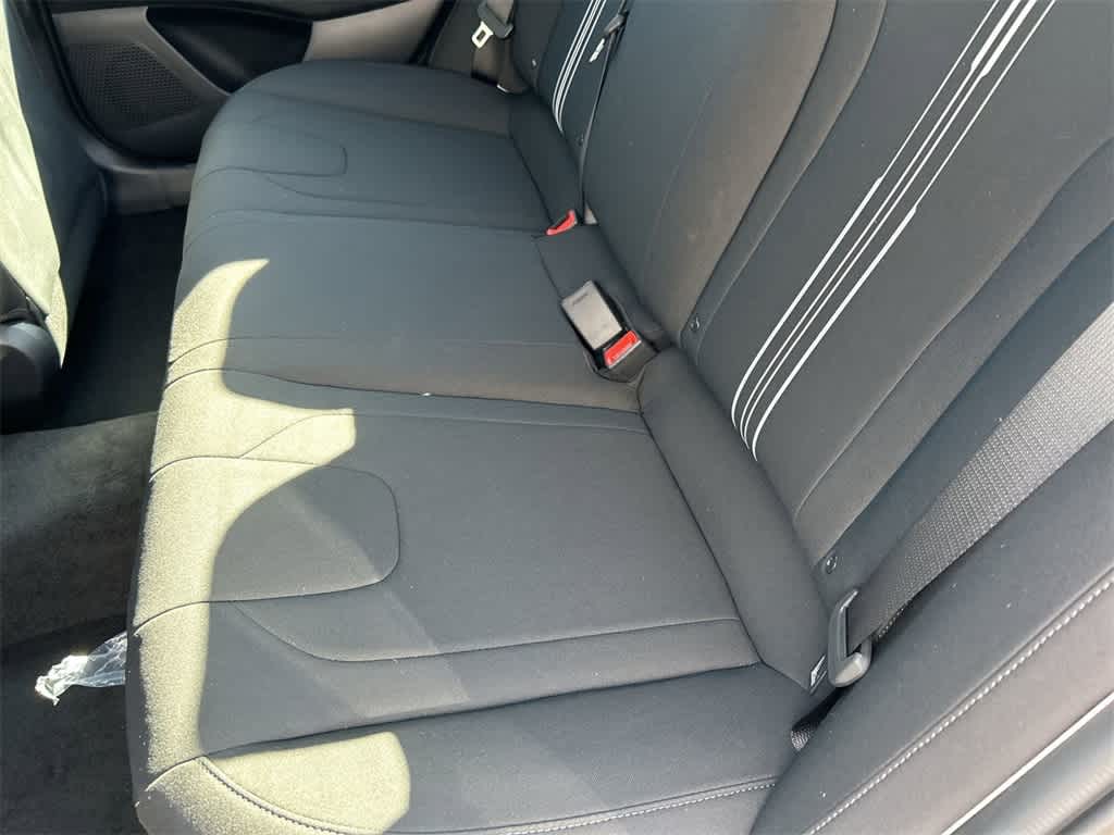 2025 Hyundai Elantra Sport 17