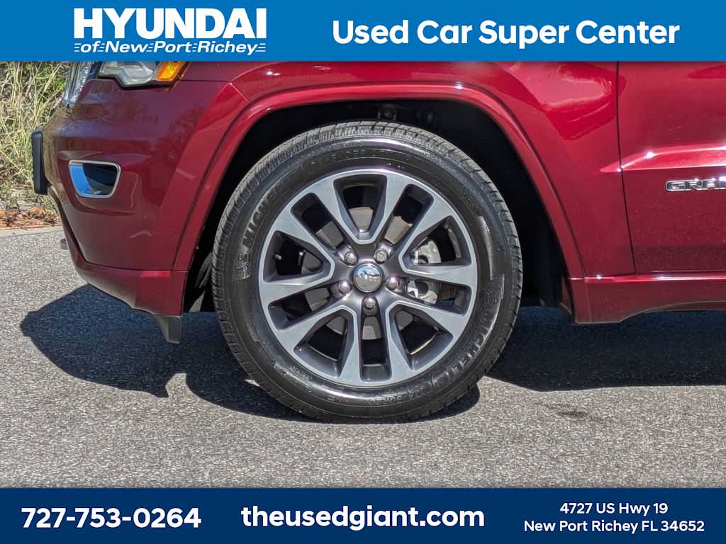 Thumbnail: 2017 Jeep Grand Cherokee - 9