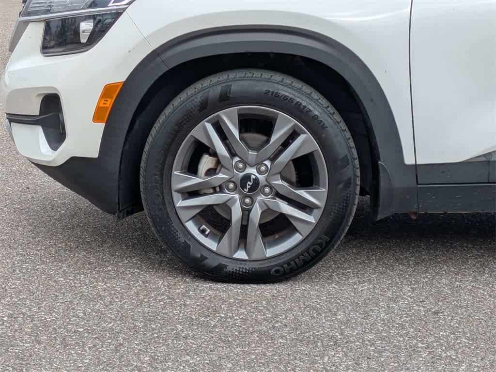 Thumbnail: 2022 Kia Seltos - 10