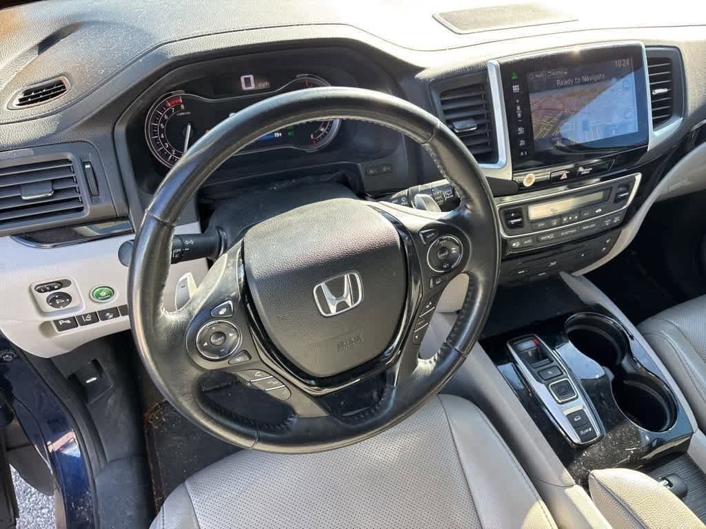 Thumbnail: 2016 Honda Pilot - 12