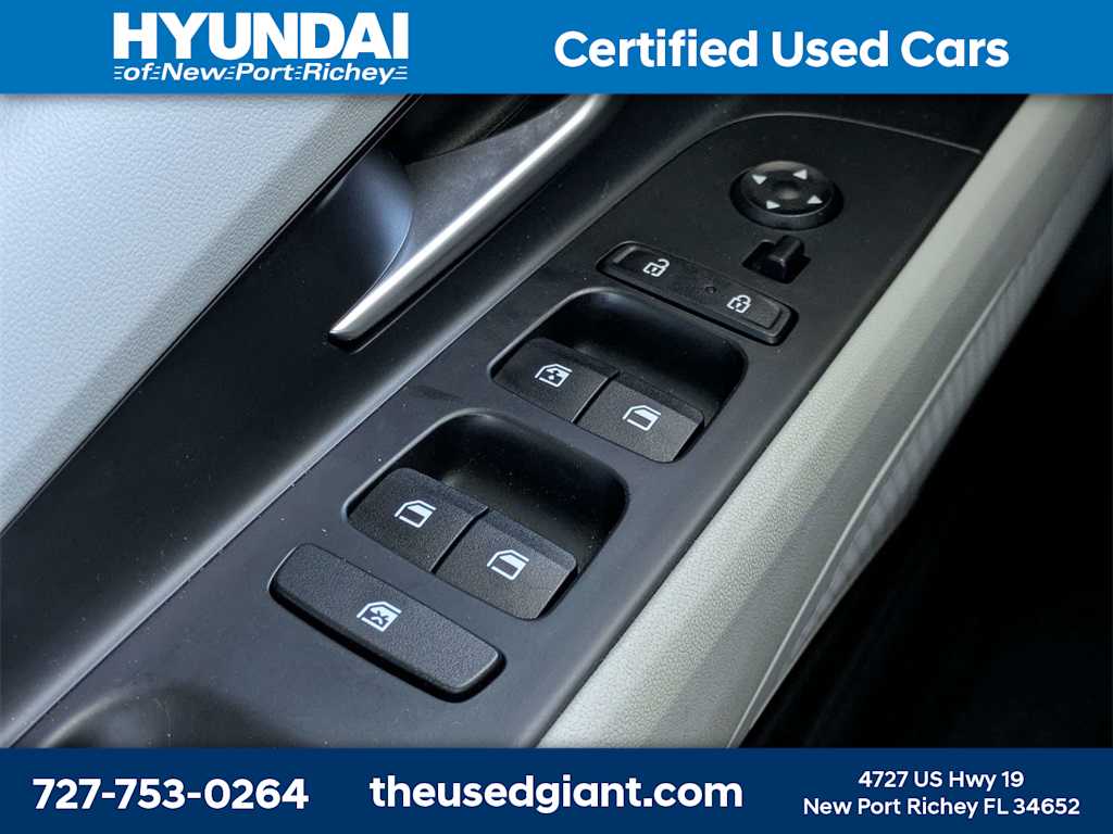 Thumbnail: 2022 Hyundai Elantra - 30