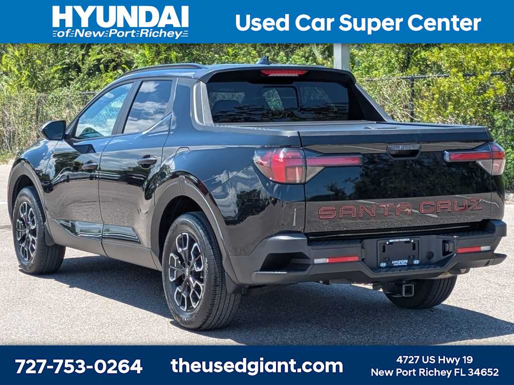 Thumbnail: 2023 Hyundai Santa Cruz - 3