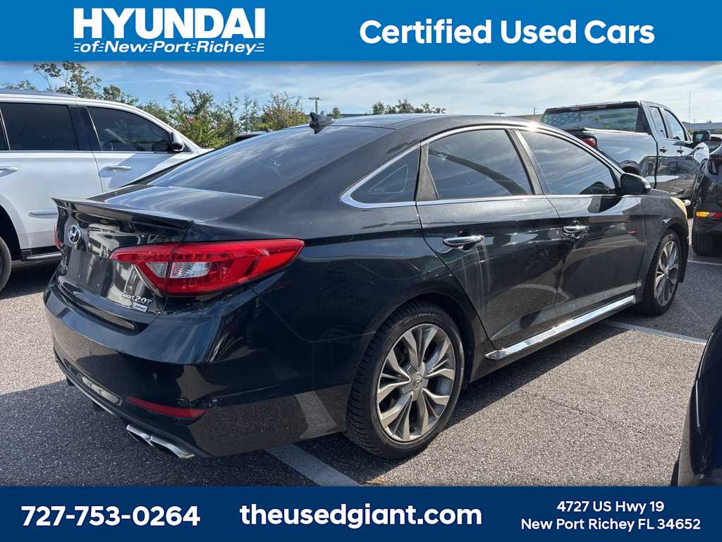 Thumbnail: 2015 Hyundai Sonata - 3