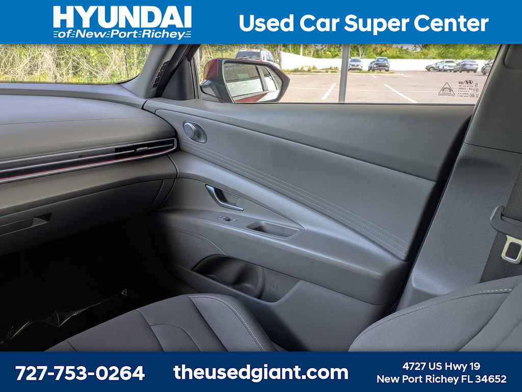 Thumbnail: 2024 Hyundai Elantra - 18