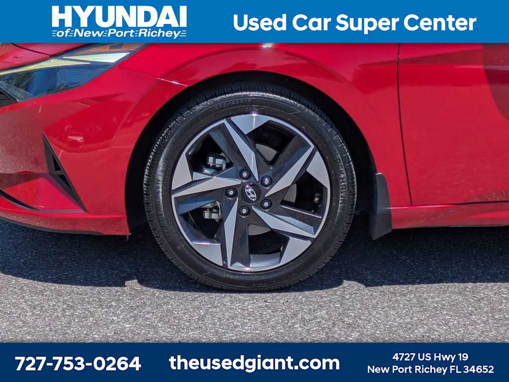 Thumbnail: 2023 Hyundai Elantra - 10
