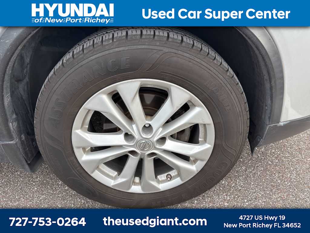 Thumbnail: 2015 Nissan Rogue - 6