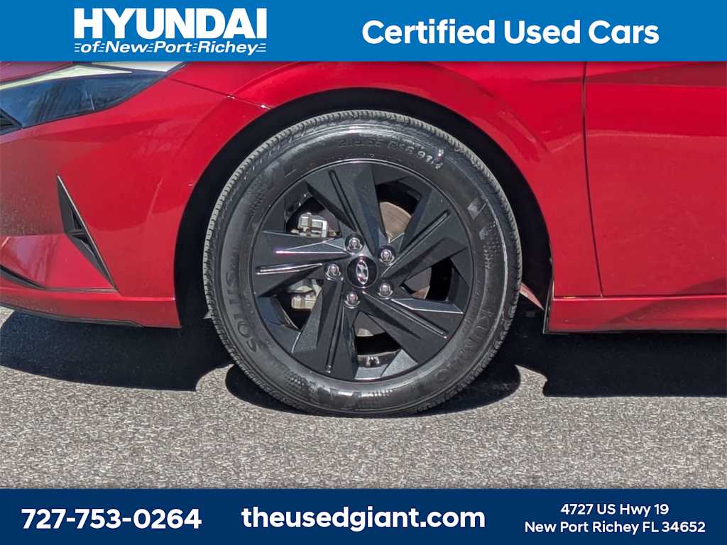 Thumbnail: 2023 Hyundai Elantra - 10