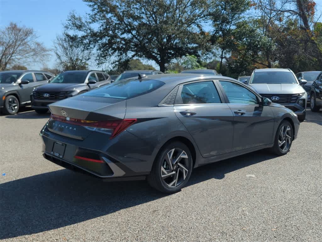 Thumbnail: 2025 Hyundai Elantra - 6