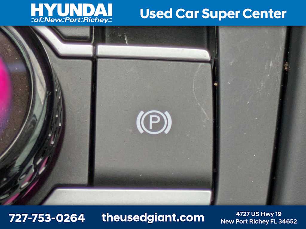 Thumbnail: 2025 Volkswagen Tiguan - 32