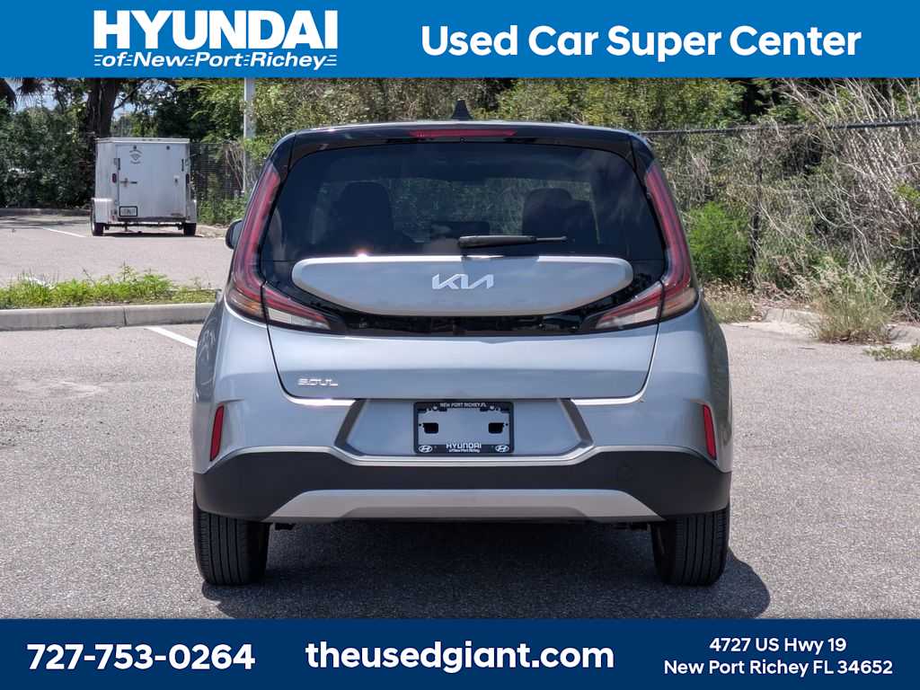Thumbnail: 2023 Kia Soul - 4