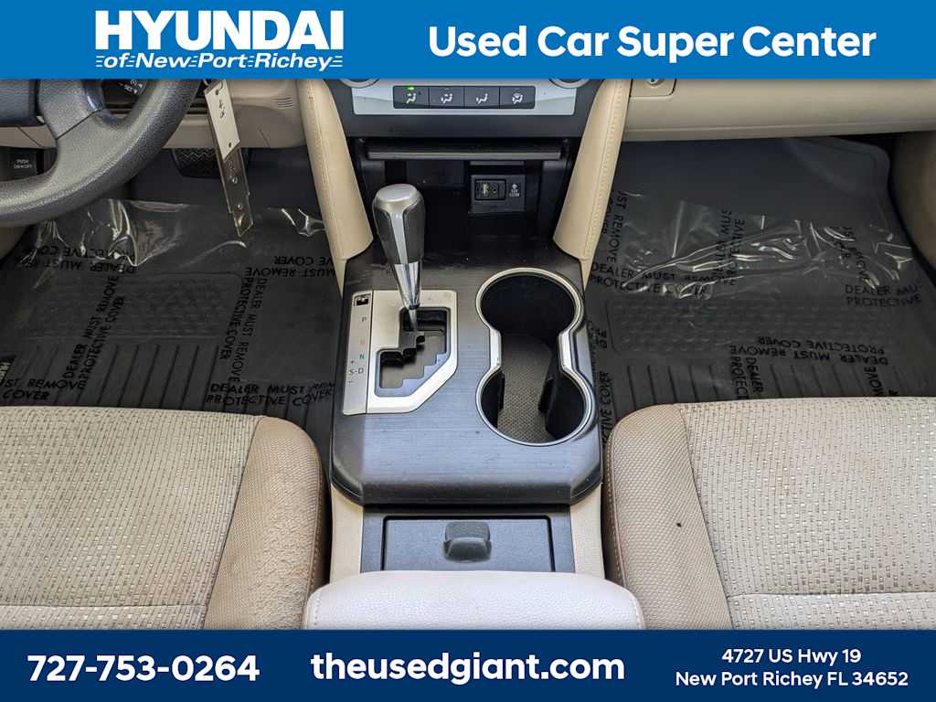 Thumbnail: 2012 Toyota Camry - 19