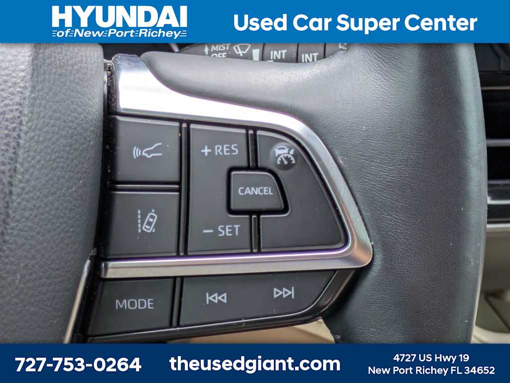 Thumbnail: 2021 Toyota Highlander - 39