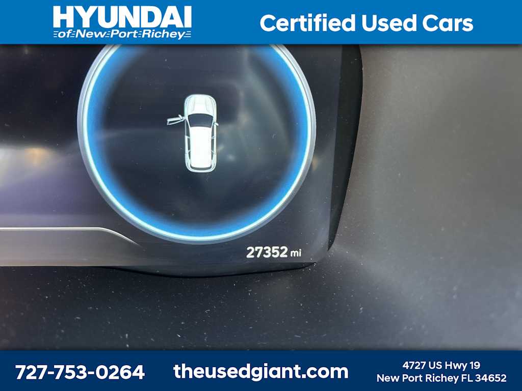 Thumbnail: 2023 Hyundai Santa Fe - 14