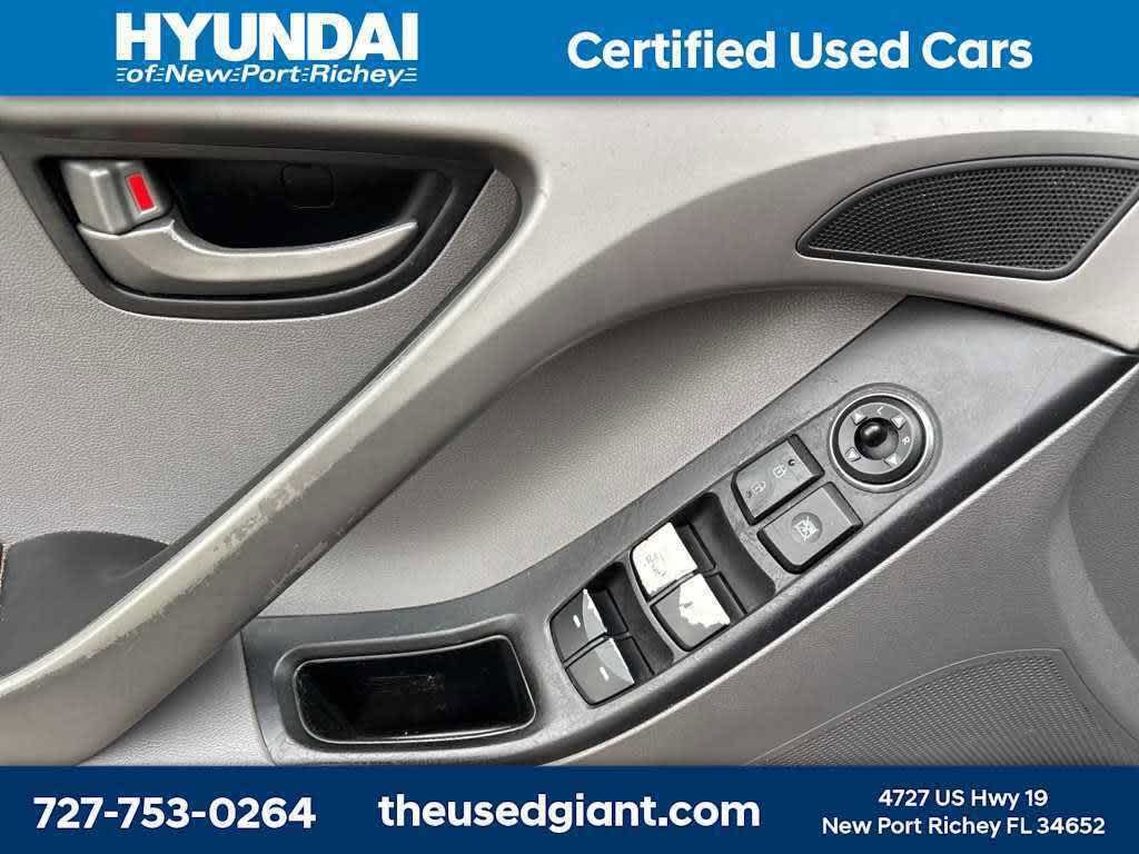 Thumbnail: 2015 Hyundai Elantra - 8