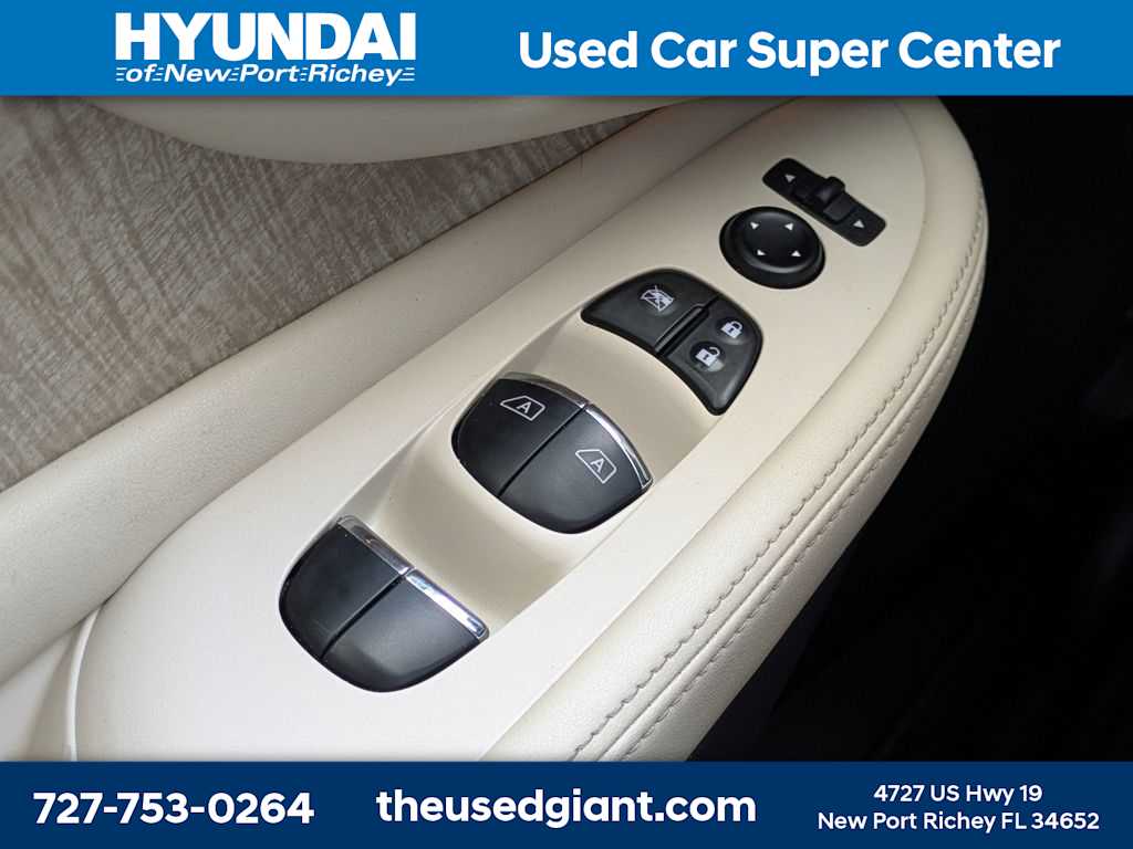 Thumbnail: 2020 Nissan Murano - 31