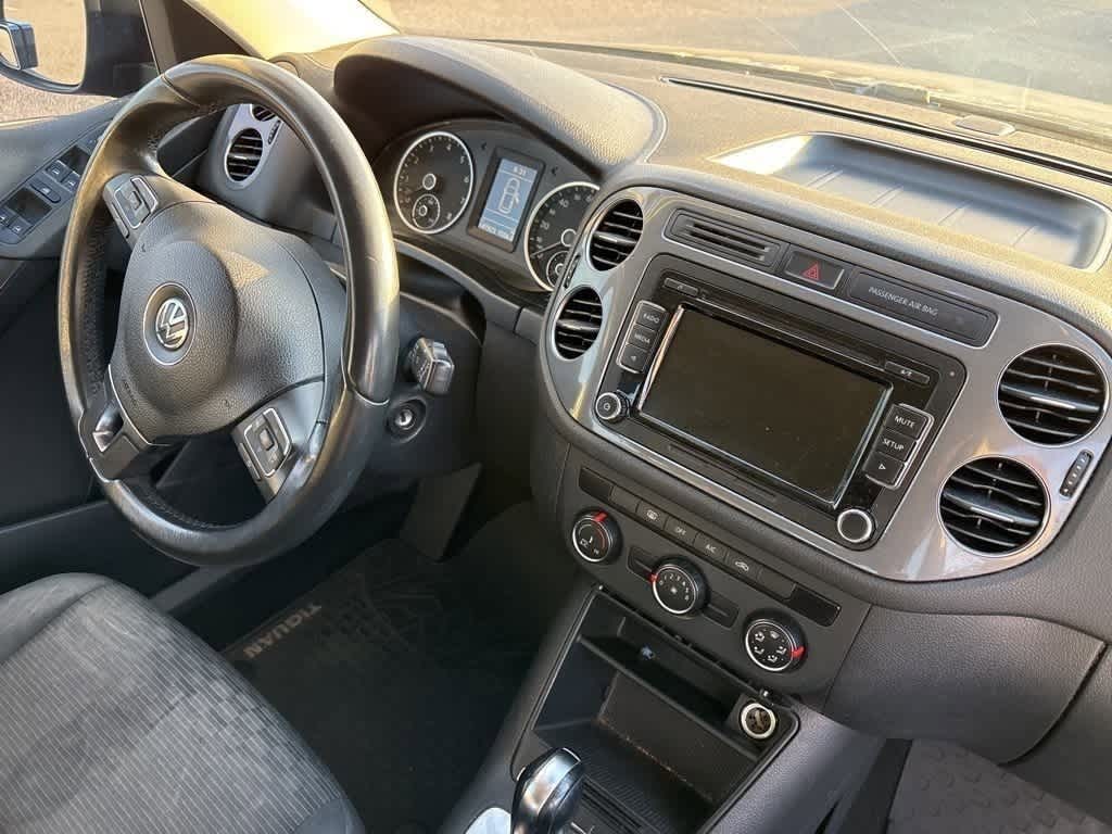 Thumbnail: 2013 Volkswagen Tiguan - 7