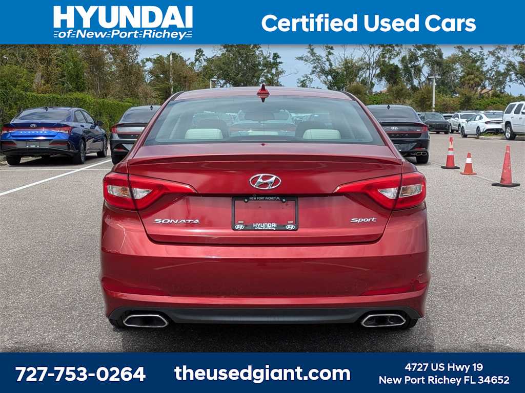 Thumbnail: 2015 Hyundai Sonata - 4