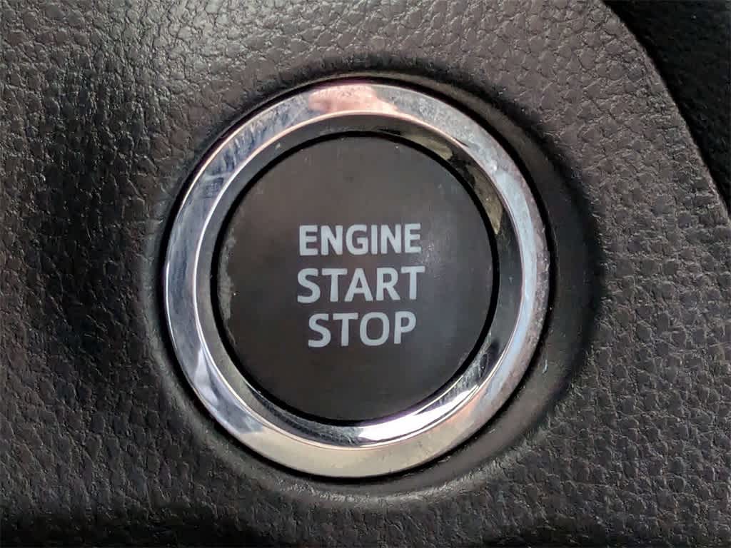 Thumbnail: 2022 Toyota RAV4 - 42