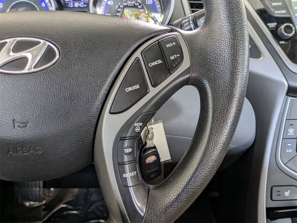 Thumbnail: 2014 Hyundai Elantra - 25