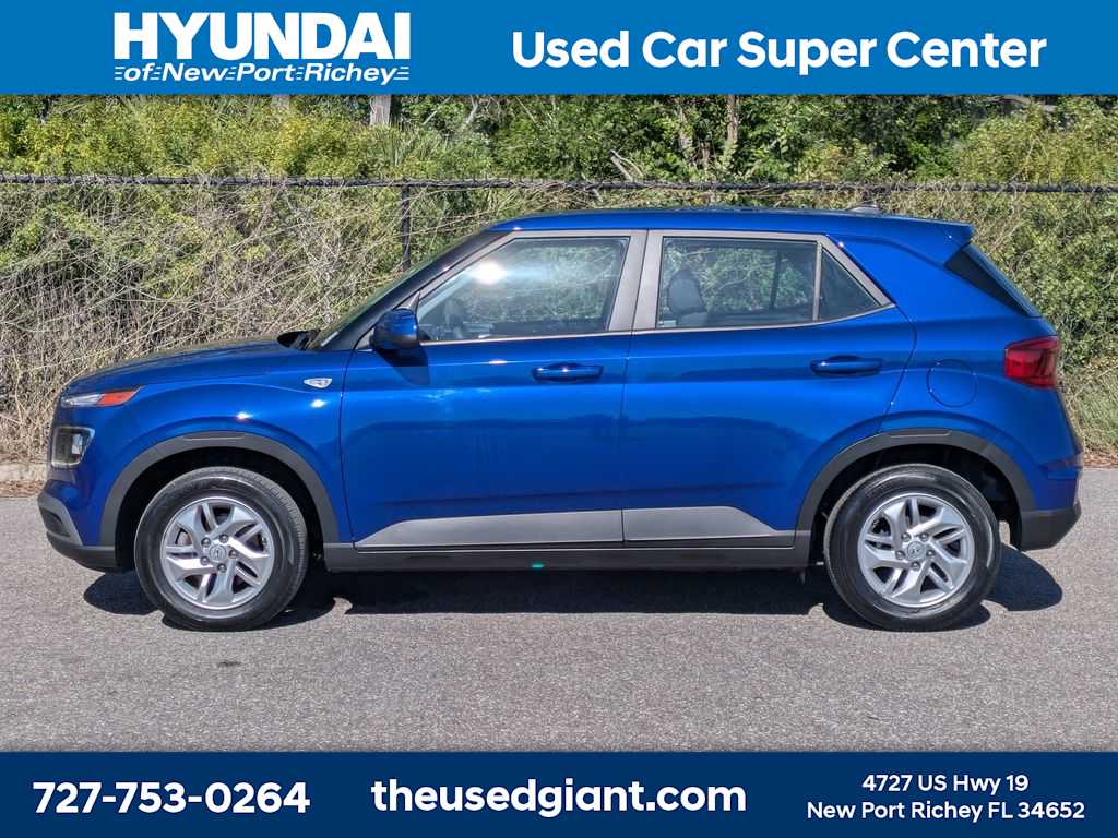 Thumbnail: 2023 Hyundai Venue - 2