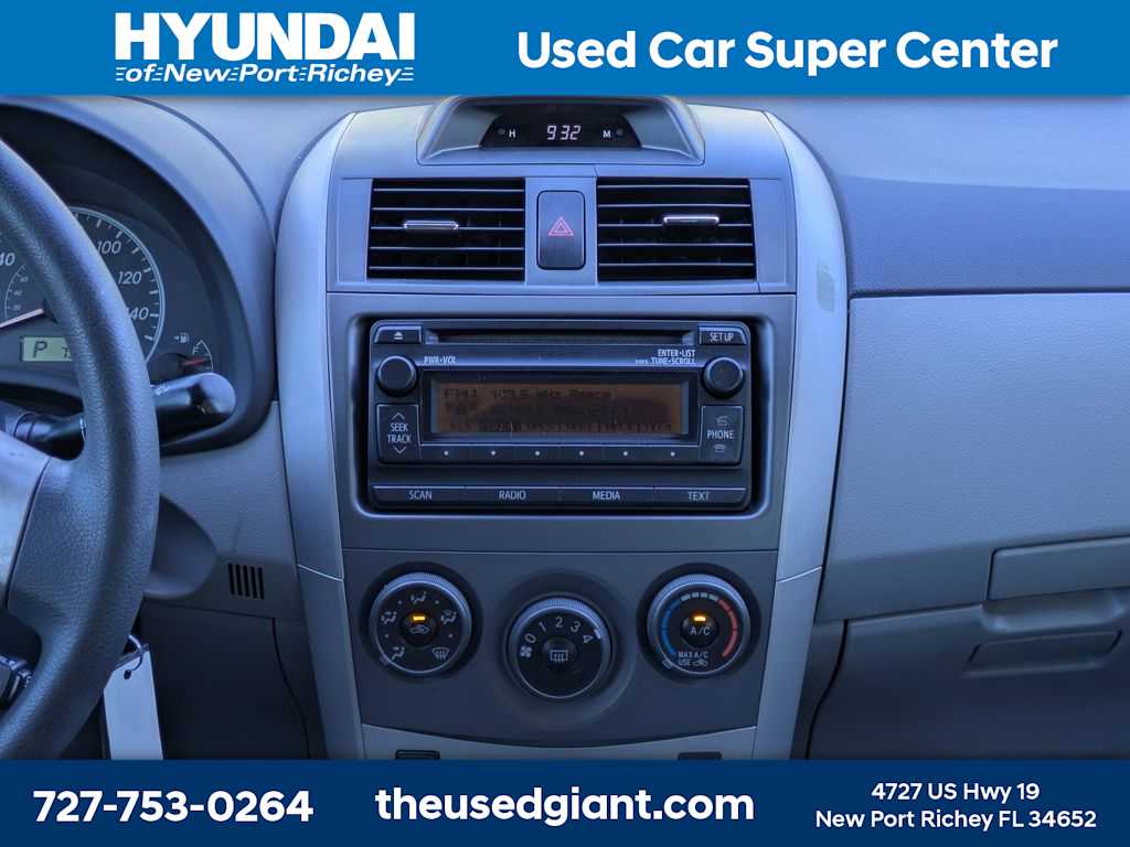 Thumbnail: 2012 Toyota Corolla - 18