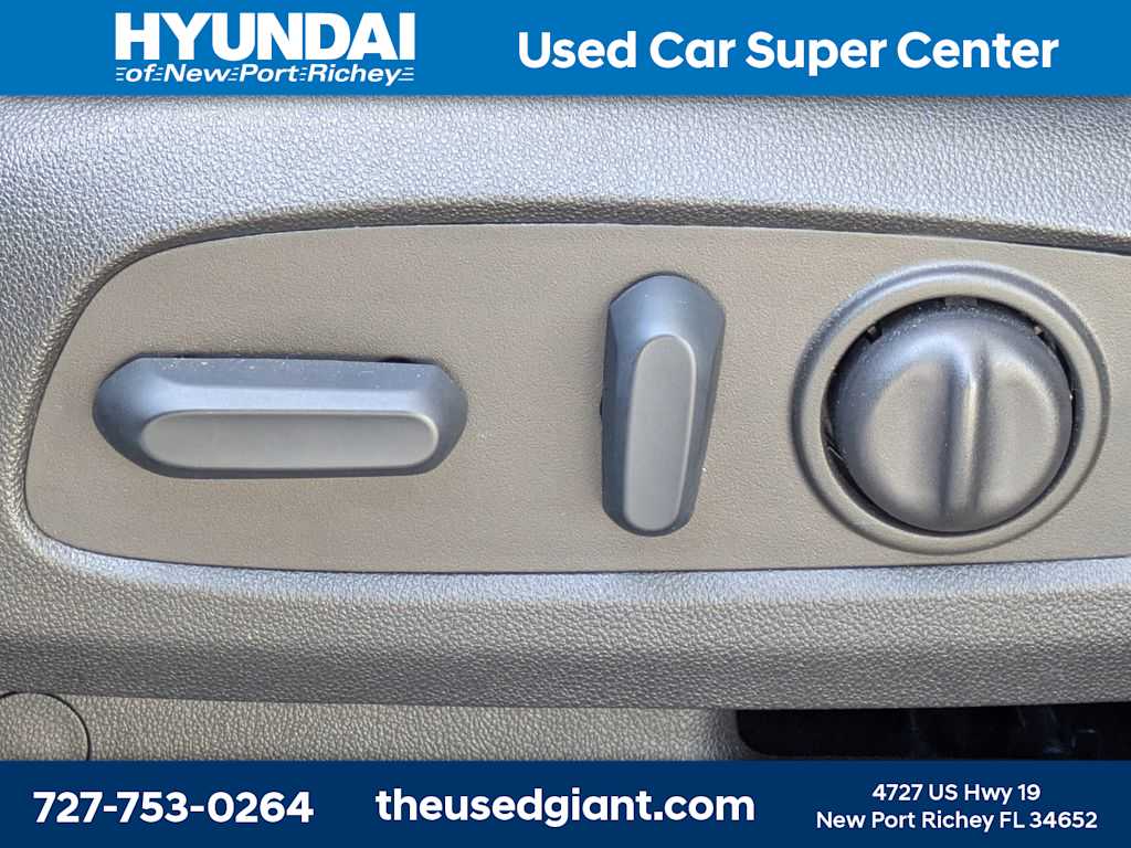 Thumbnail: 2022 GMC Terrain - 24