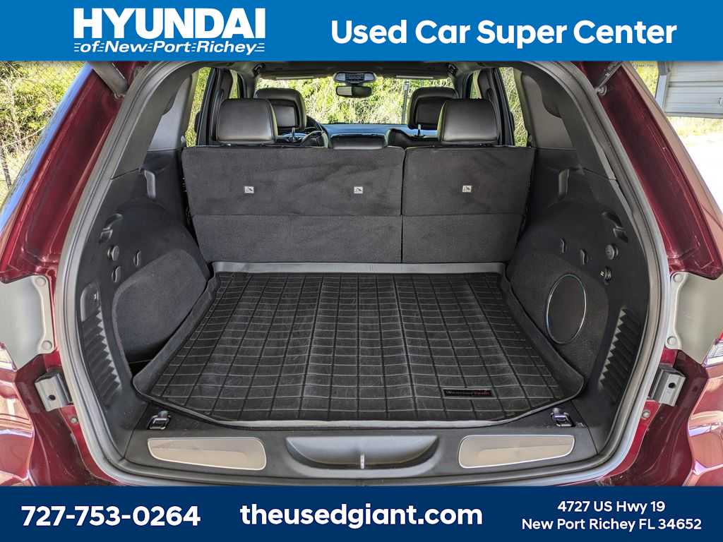 Thumbnail: 2017 Jeep Grand Cherokee - 11