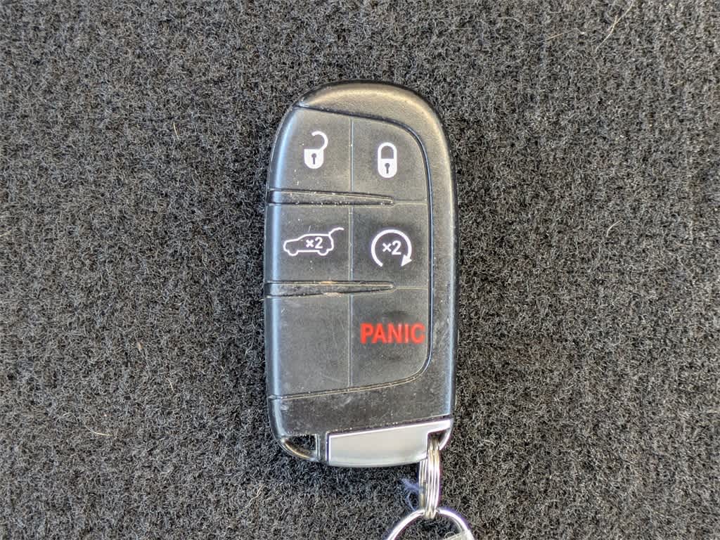 Thumbnail: 2016 Jeep Grand Cherokee - 38