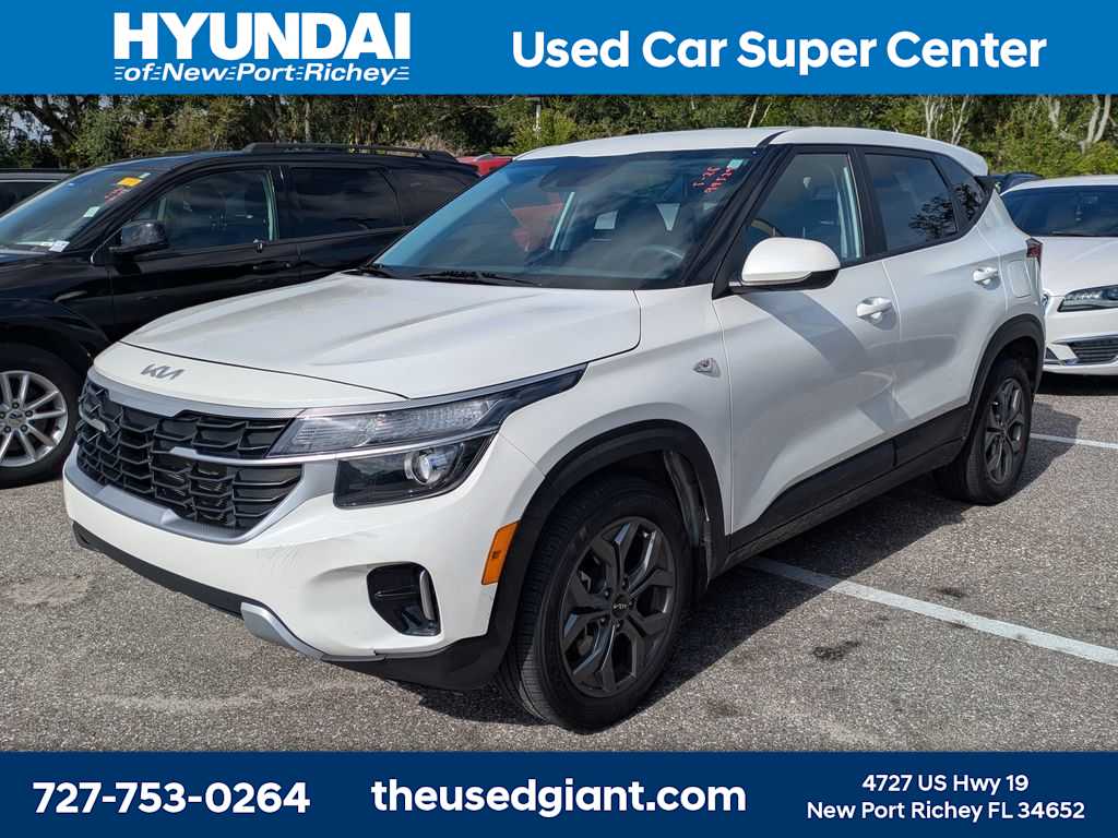 2024 Kia Seltos 2.0 LX AWD's photo
