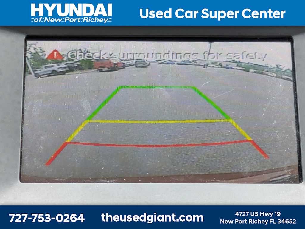 Thumbnail: 2015 Hyundai Santa Fe - 23