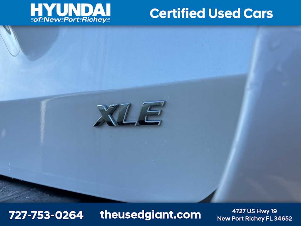 2015 Toyota Sienna XLE 5