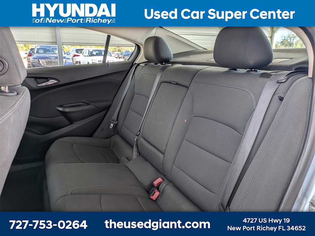 Thumbnail: 2018 Chevrolet Cruze - 14