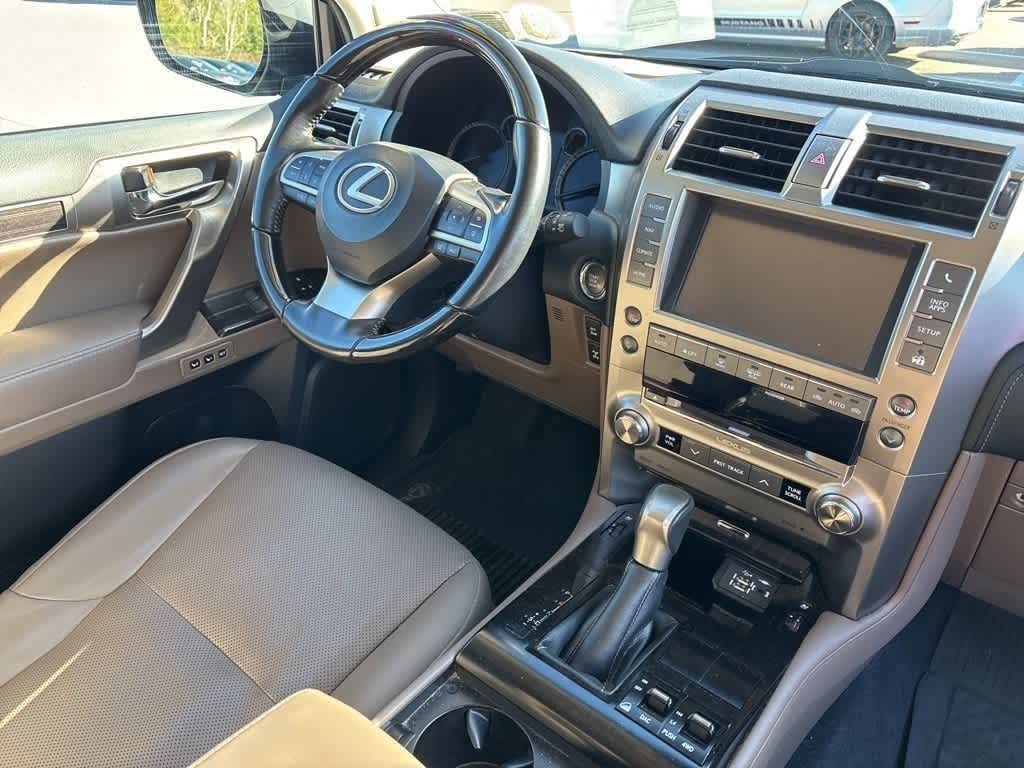 Thumbnail: 2021 Lexus GX - 6