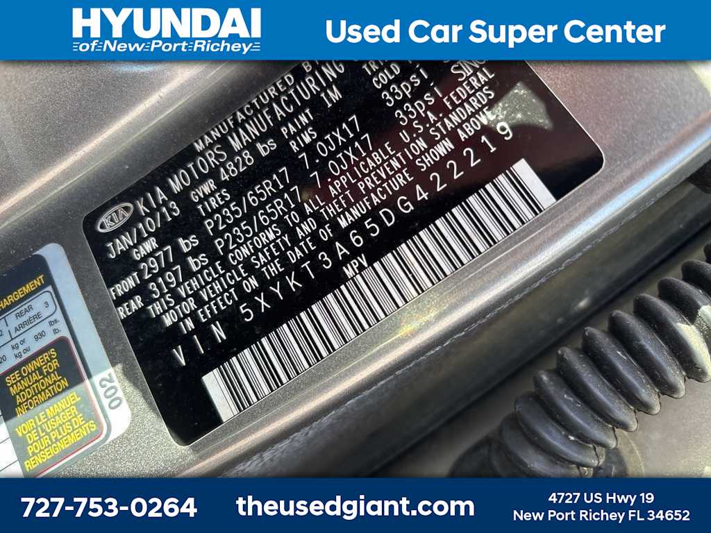 Thumbnail: 2013 Kia Sorento - 11