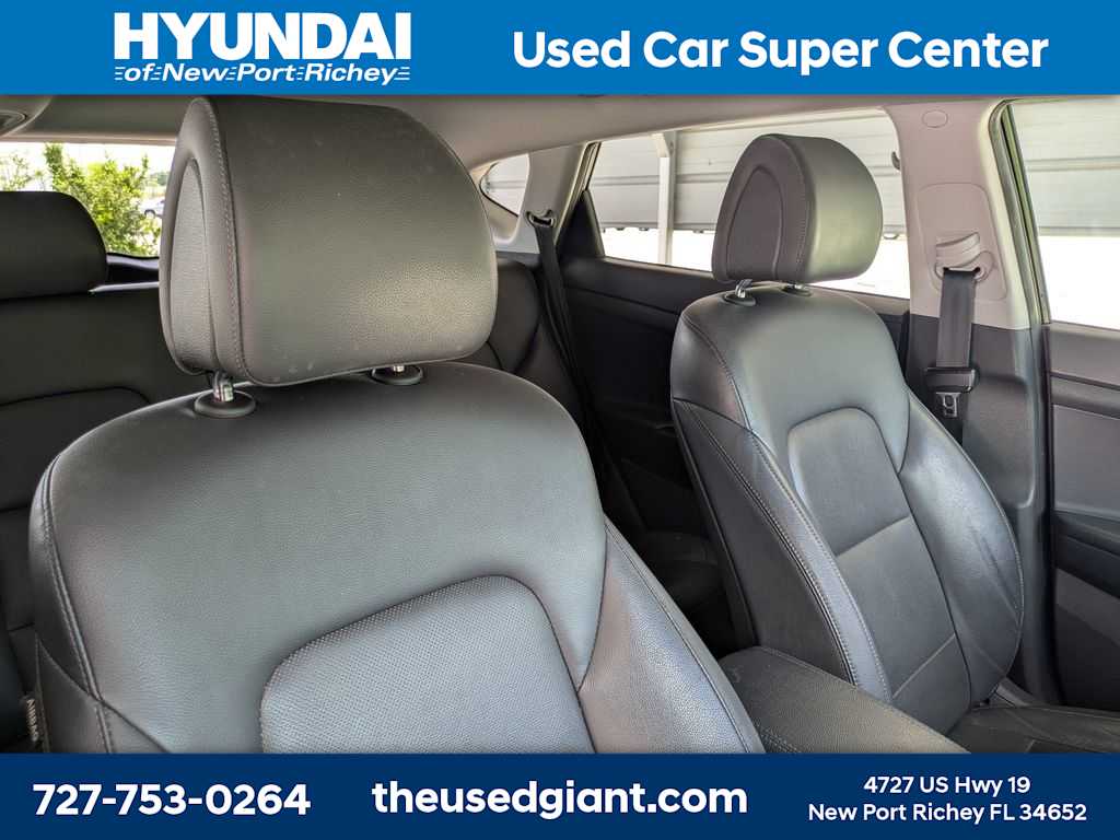 Thumbnail: 2017 Hyundai Tucson - 6