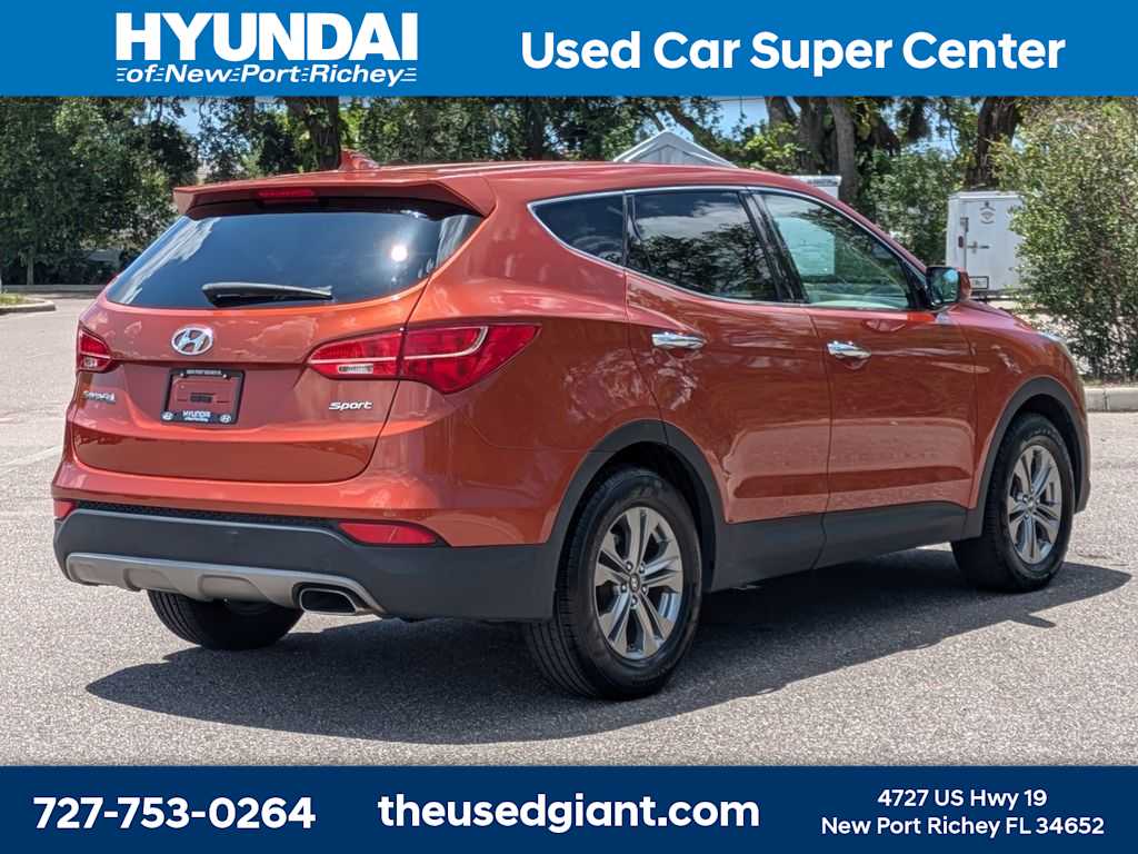 Thumbnail: 2016 Hyundai Santa Fe - 5
