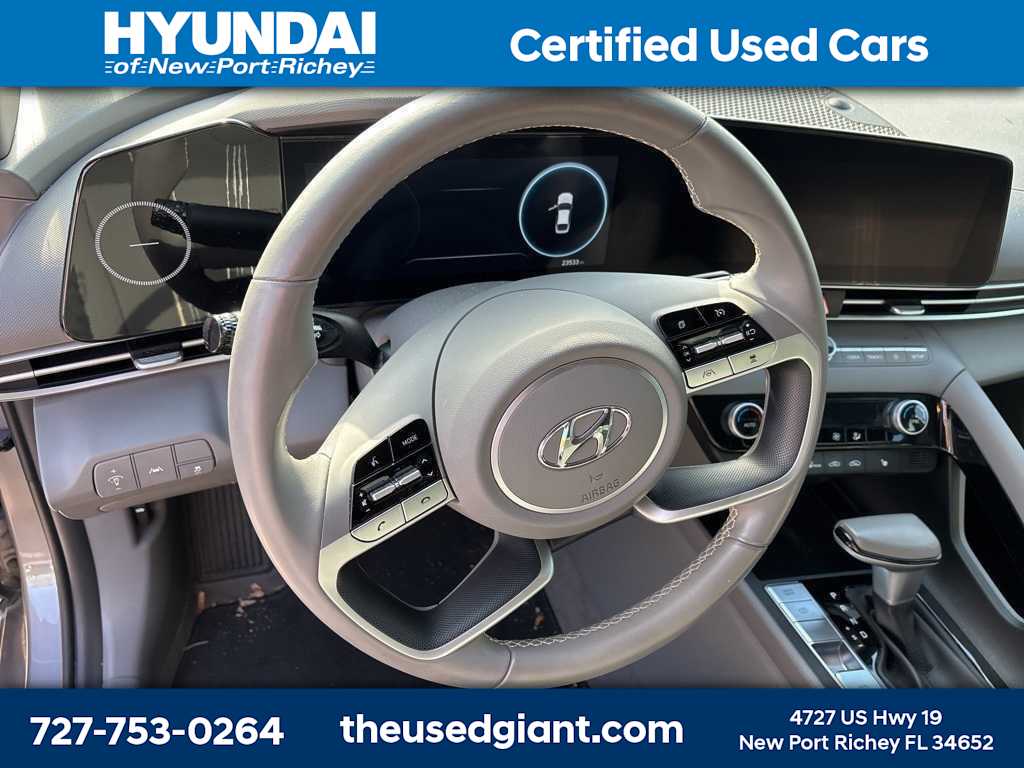 Thumbnail: 2023 Hyundai Elantra - 10