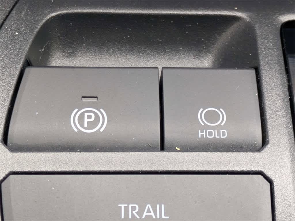 Thumbnail: 2025 Toyota RAV4 - 28