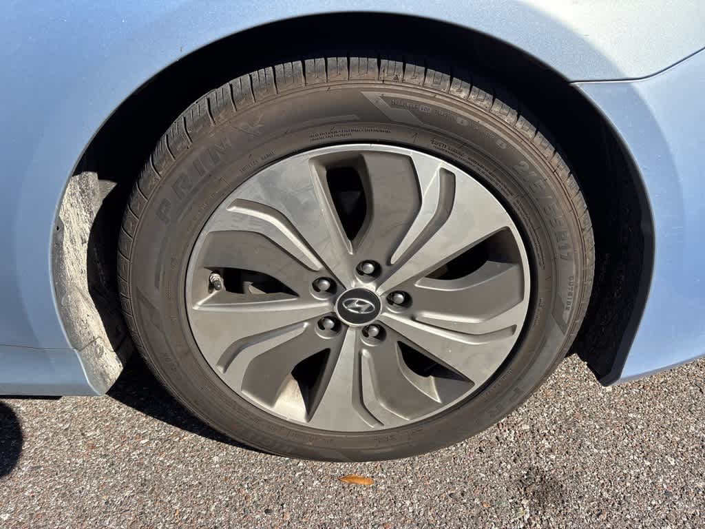 Thumbnail: 2013 Hyundai Sonata - 7