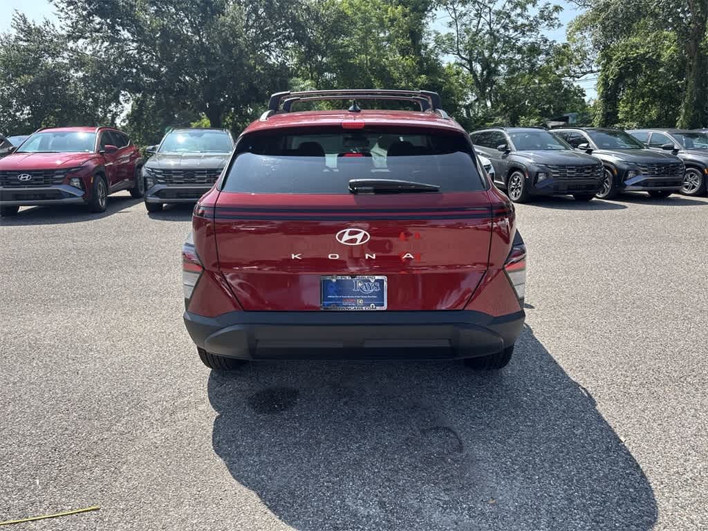 2025 Hyundai Kona SEL 4