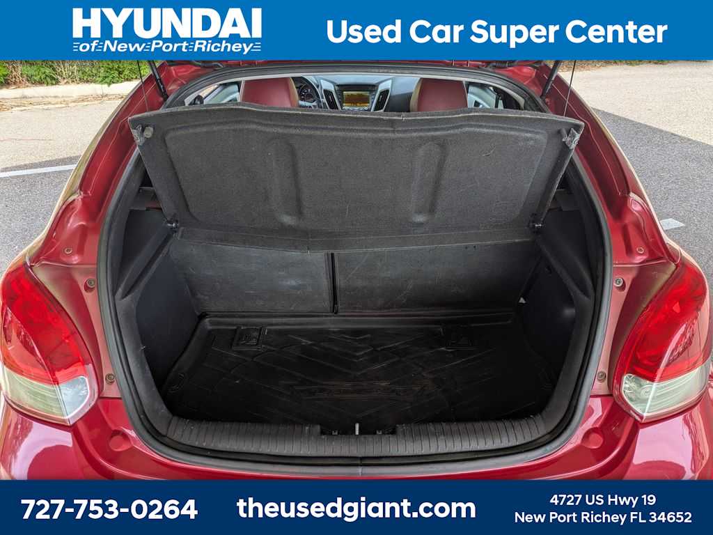 Thumbnail: 2012 Hyundai Veloster - 12