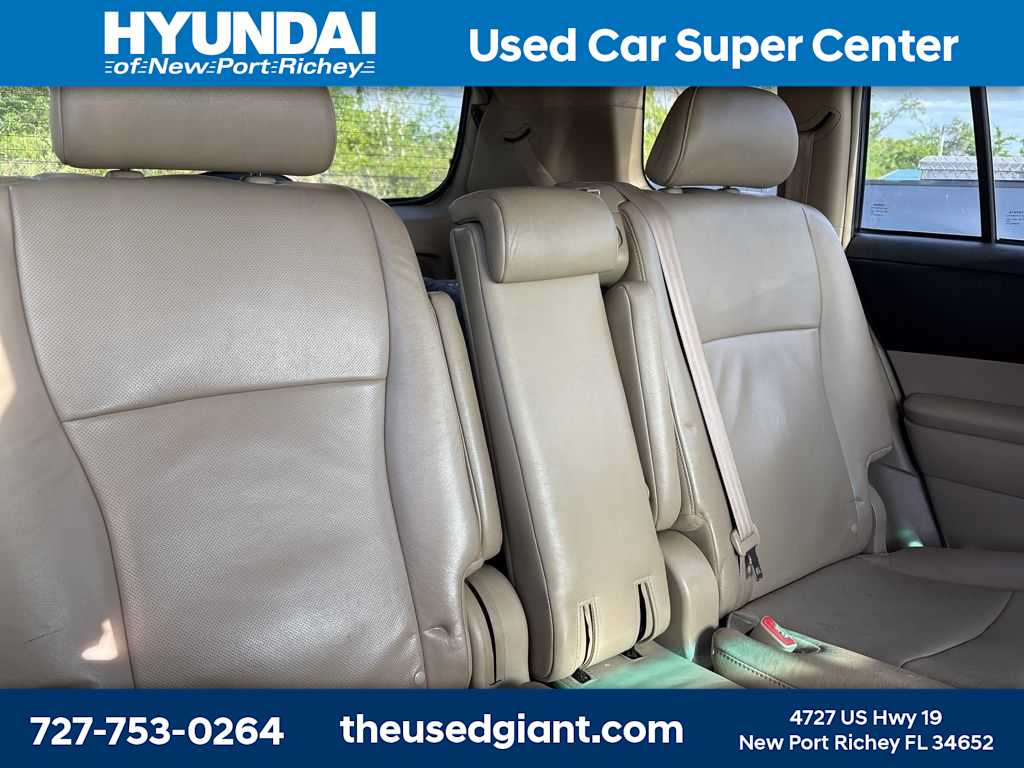 Thumbnail: 2011 Toyota Highlander - 11