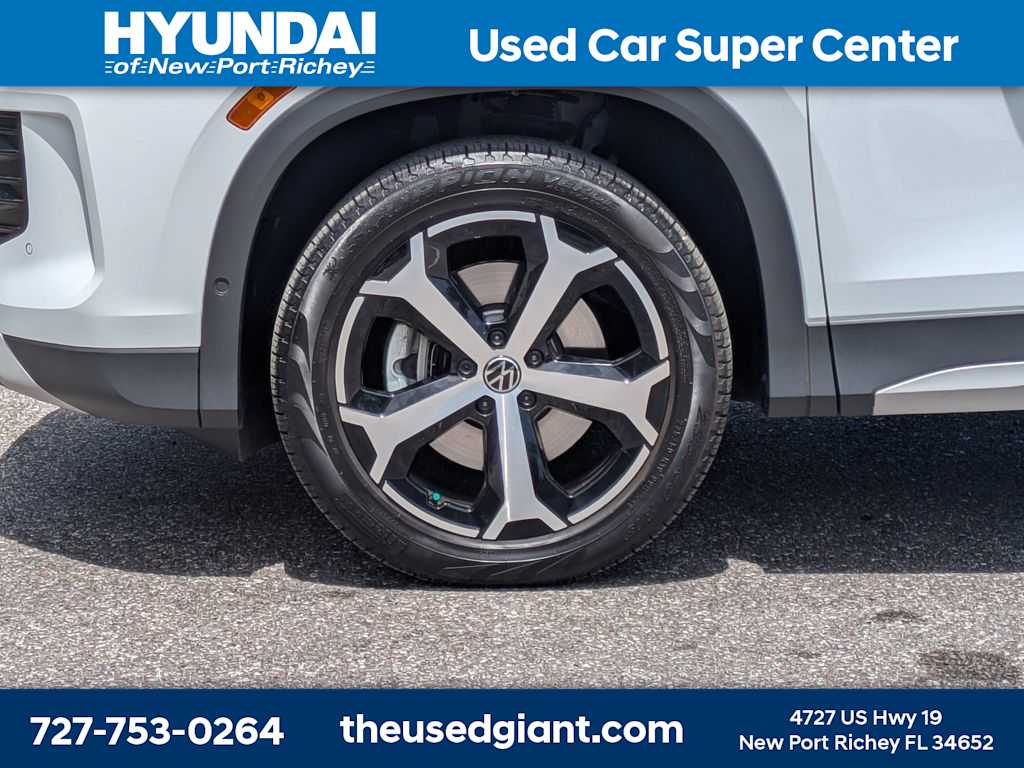 Thumbnail: 2025 Volkswagen Tiguan - 10