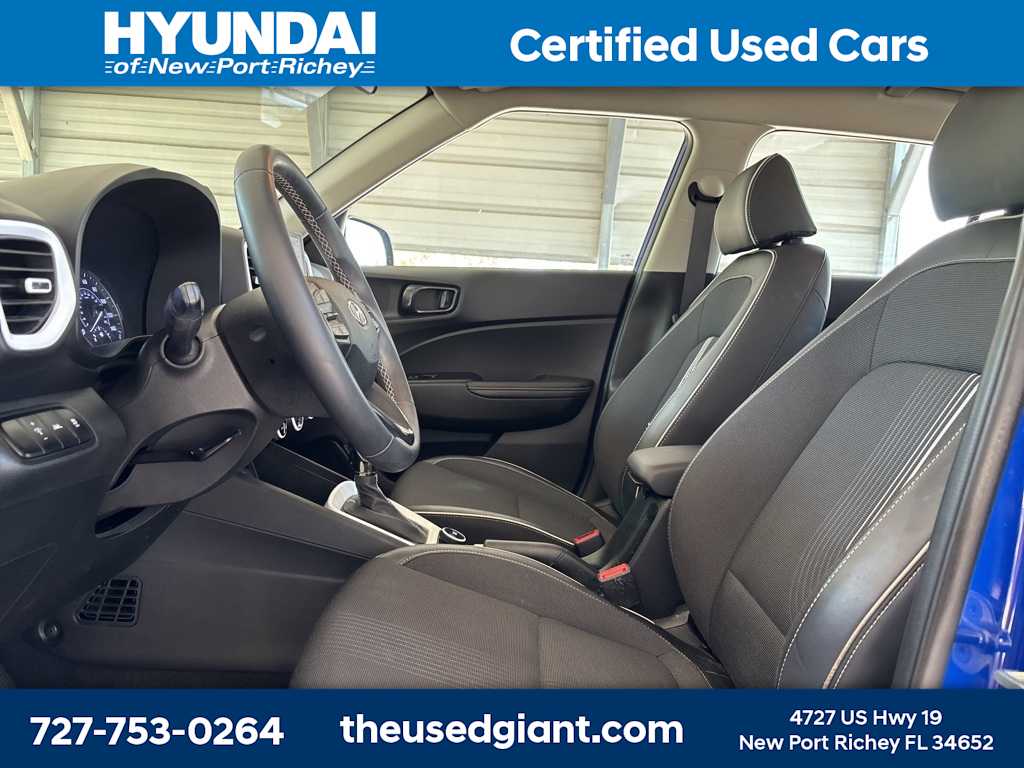 2022 Hyundai Venue Limited 20