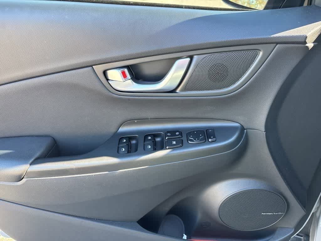 Thumbnail: 2022 Hyundai Kona - 5