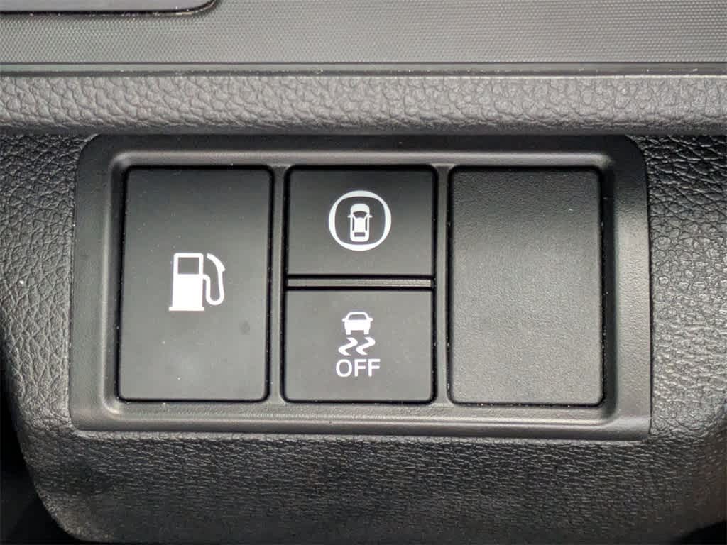 Thumbnail: 2022 Honda Insight - 30