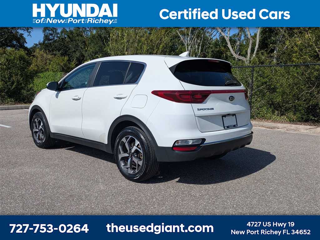 Thumbnail: 2021 Kia Sportage - 3