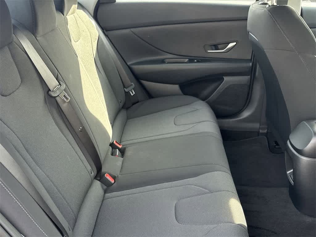 Thumbnail: 2025 Hyundai Elantra - 18
